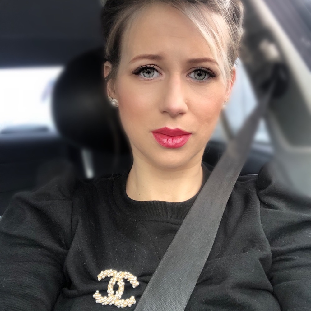 Meet your Posher, Natalie